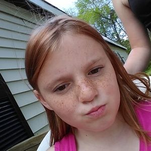 Meet your Posher, Cara